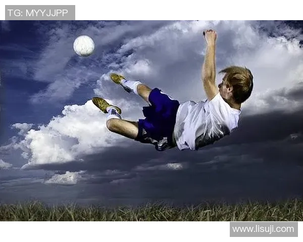 自律与激情并存的足球明星女性头像展现运动之美与力量